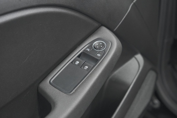 Renault Clio TCe 90 Zen | Navigatie | Parkeersensoren | Apple Carplay | 16 Inch Lichtmetalen Velgen