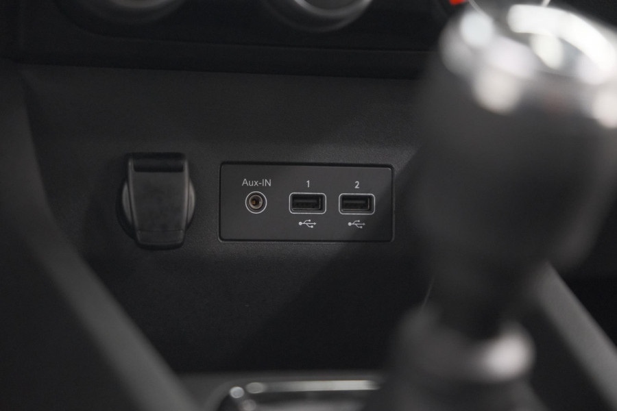 Renault Clio TCe 90 Zen | Navigatie | Parkeersensoren | Apple Carplay | 16 Inch Lichtmetalen Velgen