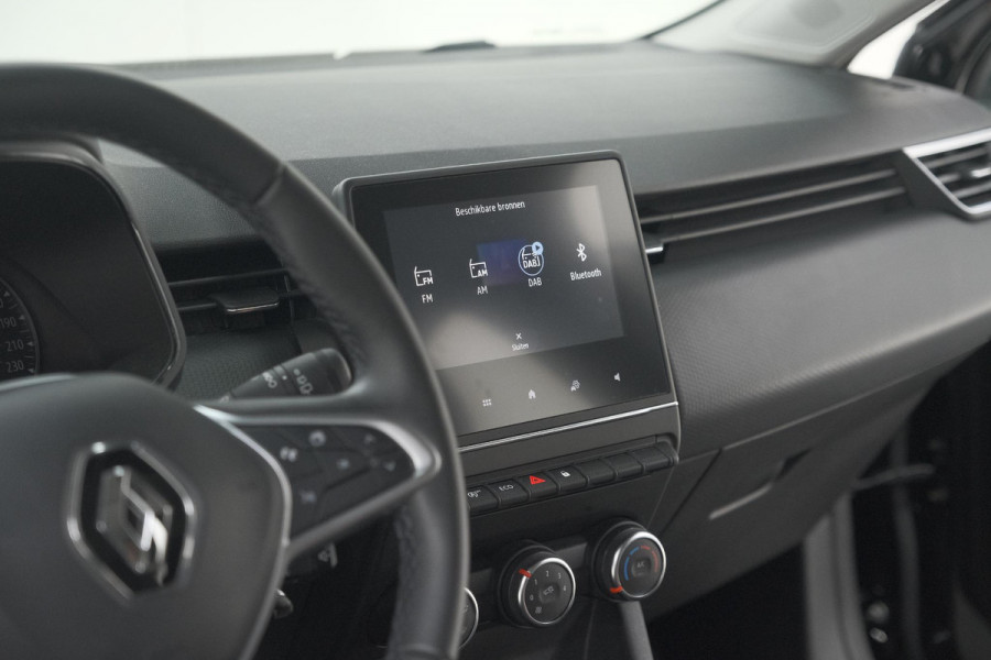 Renault Clio TCe 90 Zen | Navigatie | Parkeersensoren | Apple Carplay | 16 Inch Lichtmetalen Velgen