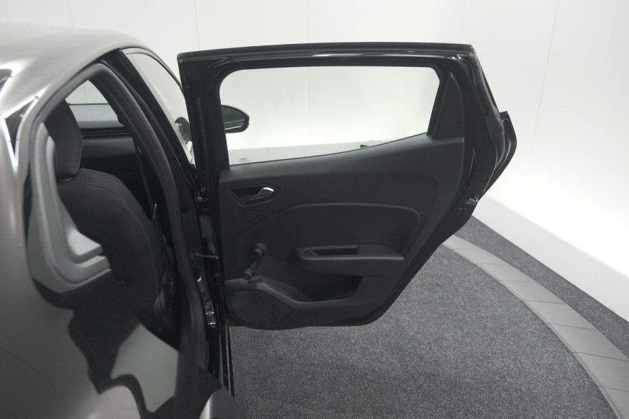 Renault Clio TCe 90 Zen | Navigatie | Parkeersensoren | Apple Carplay | 16 Inch Lichtmetalen Velgen