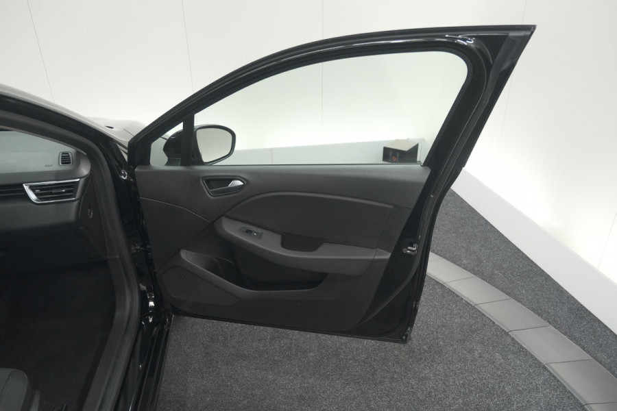 Renault Clio TCe 90 Zen | Navigatie | Parkeersensoren | Apple Carplay | 16 Inch Lichtmetalen Velgen