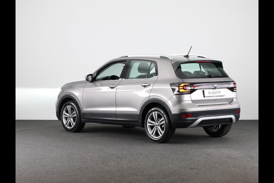 Volkswagen T-Cross 1.0 TSI Style 110 pk Automaat (DSG) | Navigatie | Parkeersensoren | Achteruitrijcamera | Adaptieve cruise control | LED koplampen | Stoelverwarming |