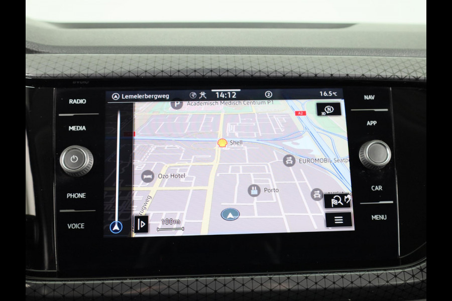 Volkswagen T-Cross 1.0 TSI Style 110 pk Automaat (DSG) | Navigatie | Parkeersensoren | Achteruitrijcamera | Adaptieve cruise control | LED koplampen | Stoelverwarming |