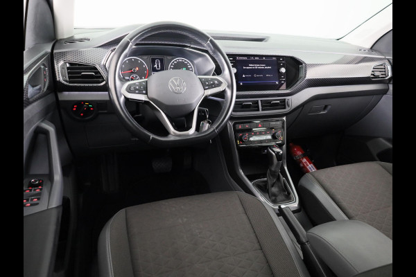 Volkswagen T-Cross 1.0 TSI Style 110 pk Automaat (DSG) | Navigatie | Parkeersensoren | Achteruitrijcamera | Adaptieve cruise control | LED koplampen | Stoelverwarming |