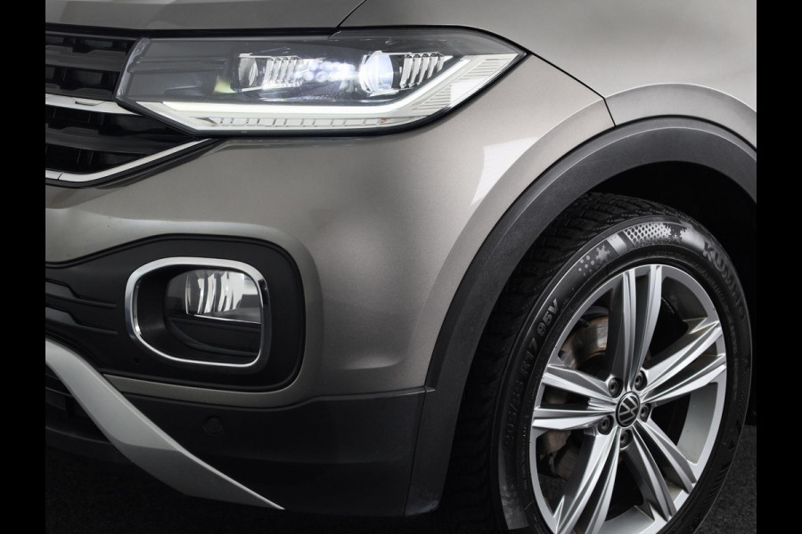 Volkswagen T-Cross 1.0 TSI Style 110 pk Automaat (DSG) | Navigatie | Parkeersensoren | Achteruitrijcamera | Adaptieve cruise control | LED koplampen | Stoelverwarming |