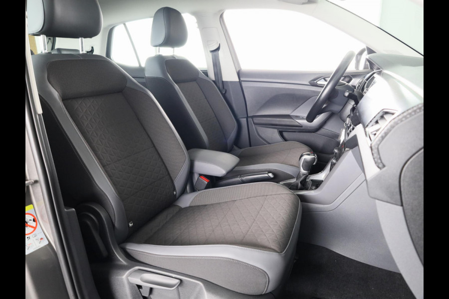 Volkswagen T-Cross 1.0 TSI Style 110 pk Automaat (DSG) | Navigatie | Parkeersensoren | Achteruitrijcamera | Adaptieve cruise control | LED koplampen | Stoelverwarming |
