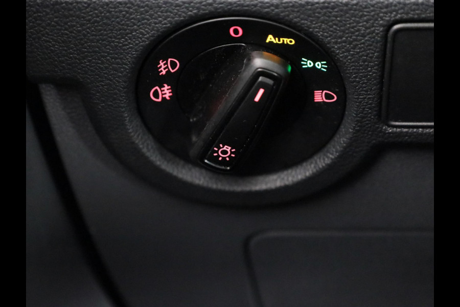Volkswagen T-Cross 1.0 TSI Style 110 pk Automaat (DSG) | Navigatie | Parkeersensoren | Achteruitrijcamera | Adaptieve cruise control | LED koplampen | Stoelverwarming |