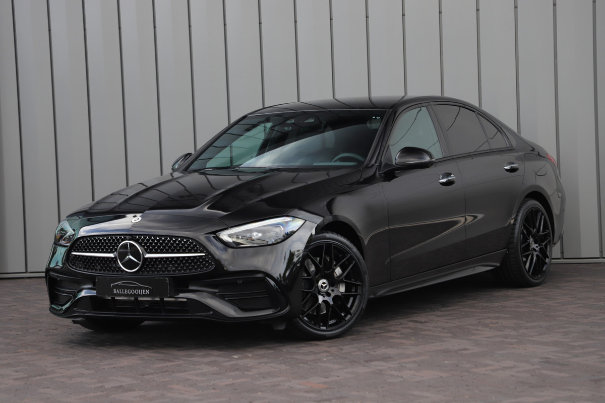 Mercedes-Benz C-Klasse 300e AMG | 313PK | Keyles-go | Memory | Digital-light | Sfeerverlichting | Distronic | Stoelverw. | Stuurwielverw. | Standkachel
