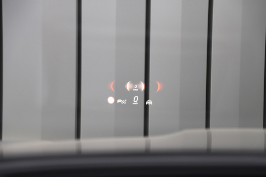 Mercedes-Benz GLC 300e AMG 4-Matic | 313PK | Achterasbesturing | Luchtvering | Head-up | Pano | Keyles-go | Sfeerverlichting | Distronic | Burmest Mercedes-Benz GLC 300e AMG 4-Matic | 313PK | Achterasbesturing | Luchtvering | Head-up | Pano | Keyles-go | Sfeerverlichting | Distronic | Burmest