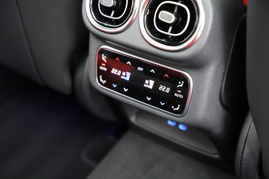 Mercedes-Benz GLC 300e AMG 4-Matic | 313PK | Achterasbesturing | Luchtvering | Head-up | Pano | Keyles-go | Sfeerverlichting | Distronic | Burmest Mercedes-Benz GLC 300e AMG 4-Matic | 313PK | Achterasbesturing | Luchtvering | Head-up | Pano | Keyles-go | Sfeerverlichting | Distronic | Burmest