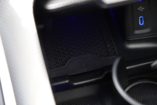 Mercedes-Benz GLC 300e AMG 4-Matic | 313PK | Achterasbesturing | Luchtvering | Head-up | Pano | Keyles-go | Sfeerverlichting | Distronic | Burmest Mercedes-Benz GLC 300e AMG 4-Matic | 313PK | Achterasbesturing | Luchtvering | Head-up | Pano | Keyles-go | Sfeerverlichting | Distronic | Burmest