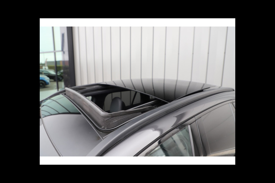 Mercedes-Benz GLC 300e AMG 4-Matic | 313PK | Achterasbesturing | Luchtvering | Head-up | Massage | Keyles-go | Pano | Burmester | ACC | Digital-li Mercedes-Benz GLC 300e AMG 4-Matic | 313PK | Achterasbesturing | Luchtvering | Head-up | Massage | Keyles-go | Pano | Burmester | ACC | Digital-li