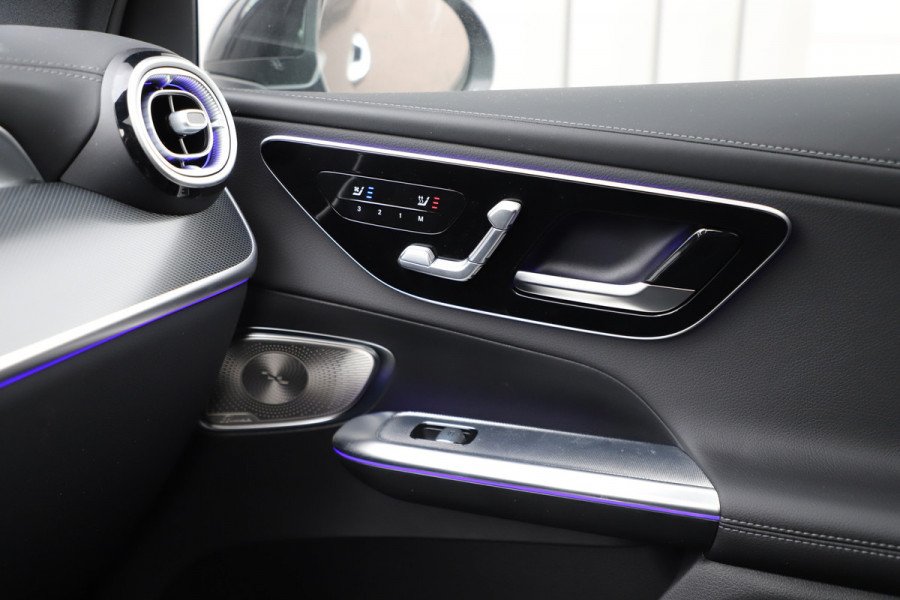 Mercedes-Benz GLC 300e AMG 4-Matic | 313PK | Achterasbesturing | Luchtvering | Head-up | Massage | Keyles-go | Pano | Burmester | ACC | Digital-li Mercedes-Benz GLC 300e AMG 4-Matic | 313PK | Achterasbesturing | Luchtvering | Head-up | Massage | Keyles-go | Pano | Burmester | ACC | Digital-li