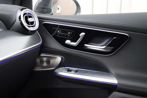 Mercedes-Benz GLC 300e AMG 4-Matic | 313PK | Achterasbesturing | Luchtvering | Head-up | Massage | Keyles-go | Pano | Burmester | ACC | Digital-li Mercedes-Benz GLC 300e AMG 4-Matic | 313PK | Achterasbesturing | Luchtvering | Head-up | Massage | Keyles-go | Pano | Burmester | ACC | Digital-li