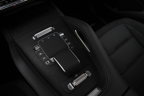 Mercedes-Benz GLE AMG 53 Hybrid 4MATIC+ | 544PK | Luchtvering | Pano | Keyles-go | Burmester | Sfeerverlichting | Multibeam | Distronic | Stuurwie Mercedes-Benz GLE AMG 53 Hybrid 4MATIC+ | 544PK | Luchtvering | Pano | Keyles-go | Burmester | Sfeerverlichting | Multibeam | Distronic | Stuurwie