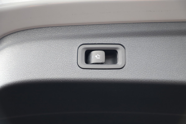 Mercedes-Benz GLE AMG 53 Hybrid 4MATIC+ | 544PK | Luchtvering | Pano | Keyles-go | Burmester | Sfeerverlichting | Multibeam | Distronic | Stuurwie Mercedes-Benz GLE AMG 53 Hybrid 4MATIC+ | 544PK | Luchtvering | Pano | Keyles-go | Burmester | Sfeerverlichting | Multibeam | Distronic | Stuurwie