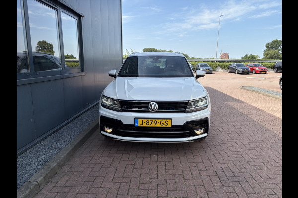 Volkswagen Tiguan 1.5 TSi 150pk DSG Highline Business R-Line CAMERA/VIRTUAL/20INCH/ORYX WHITE PEARL