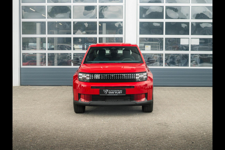 Fiat Grande Panda Red 44 kWh | Uit voorraad leverbaar | Airco | Cruise | Apple Carplay | 16" | PDC | Private Lease € 365,-*