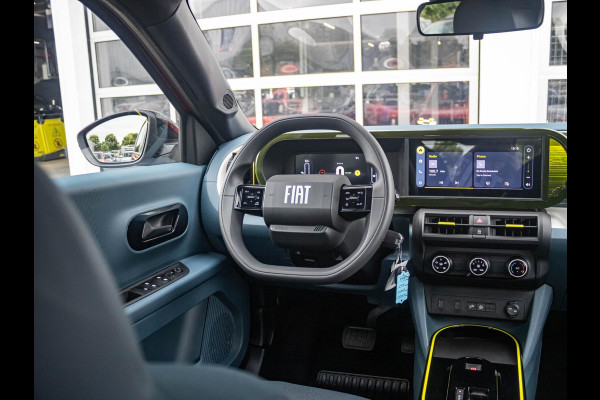 Fiat Grande Panda Red 44 kWh | Uit voorraad leverbaar | Airco | Cruise | Apple Carplay | 16" | PDC | Private Lease € 365,-*