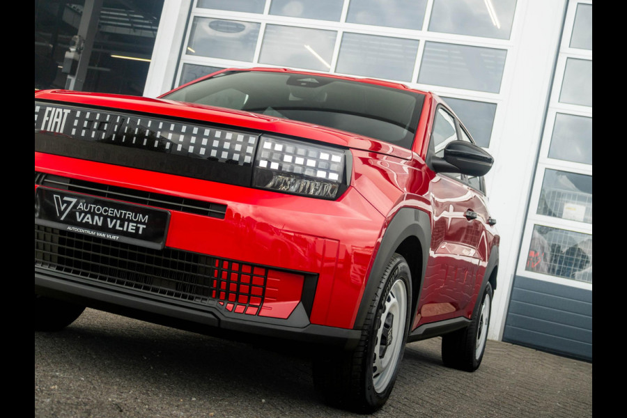 Fiat Grande Panda Red 44 kWh | Uit voorraad leverbaar | Airco | Cruise | Apple Carplay | 16" | PDC | Private Lease € 365,-*