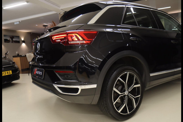 Volkswagen T-Roc 1.5 TSI Sport PANODAK/STOELV/LANEASSIST/ACC/CAM/VOL