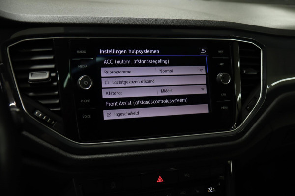 Volkswagen T-Roc 1.5 TSI Sport PANODAK/STOELV/LANEASSIST/ACC/CAM/VOL