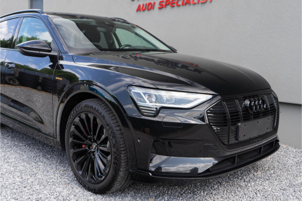 Audi e-tron 50 Quattro / Standkachel/ Luchtvering/ Adaptive Cruise Control/ Trekhaak/ Panoramadak/ 230kW (313PK)
