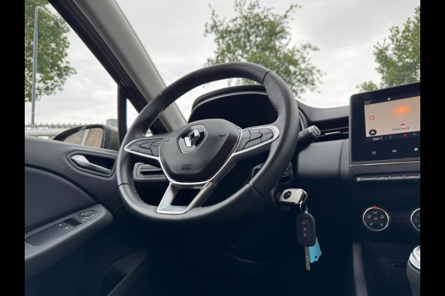 Renault Clio 1.0 TCe Zen NL AUTO / 4-SEIZOENENBANDEN / NAVI / CRUISE / PARKEERSENSOREN ACHTER / CARPLAY