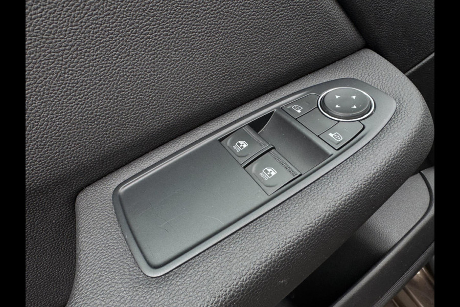 Renault Clio 1.0 TCe Zen NL AUTO / 4-SEIZOENENBANDEN / NAVI / CRUISE / PARKEERSENSOREN ACHTER / CARPLAY