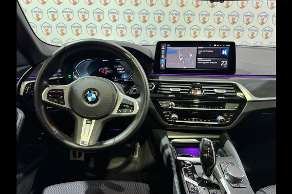 BMW 5 Serie 530e M-Sport | Pano | ACC | 19 Inch | Trekhaak | Camera