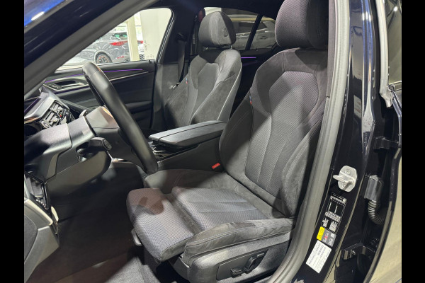 BMW 5 Serie 530e M-Sport | Pano | ACC | 19 Inch | Trekhaak | Camera