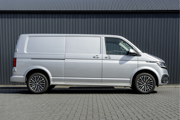 Volkswagen Transporter T6.1 2.0 TDI L2H1 Bulli | Automaat | 150 PK | Digitaal dashboard | LED | Adaptive Cruise | Camera | Carplay | Airco | PDC
