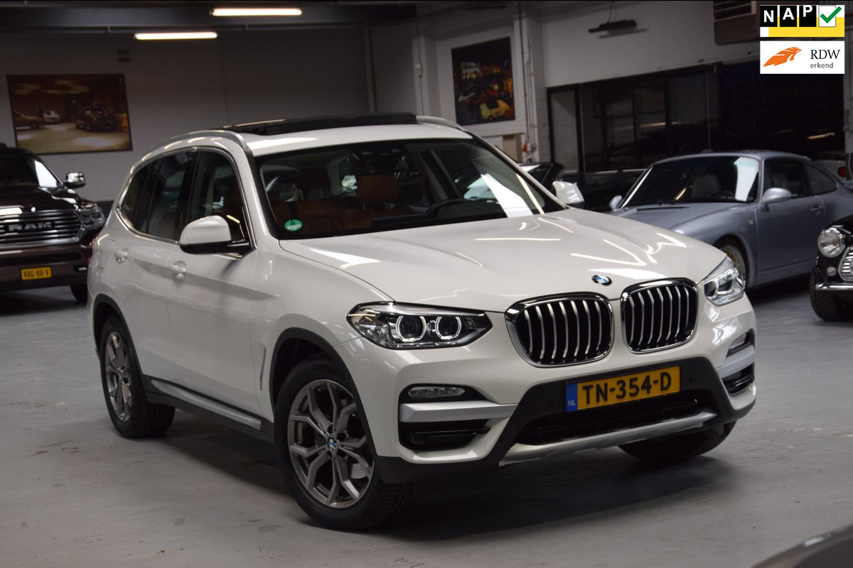 BMW X3 XDrive20i High Executive *X-Line* Navi|Leder|Org.NL|Panoramadak|Dealer Onderhouden BMW X3 XDrive20i High Executive *X-Line* Navi|Leder|Org.NL|Panoramadak|Dealer Onderhouden