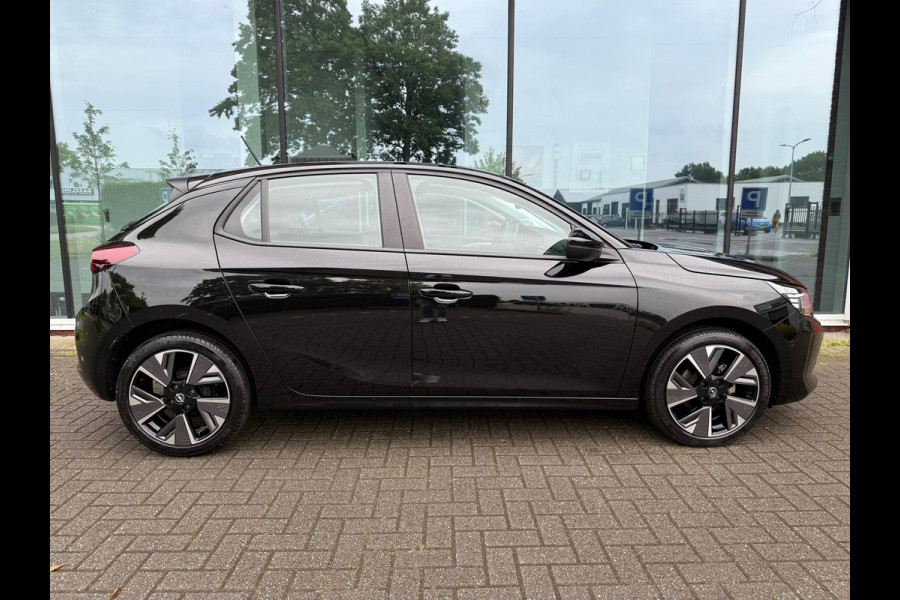 Opel Corsa 1.2 Edition Plus - Parkeerhulp - Winterpakket - Apple/Android -