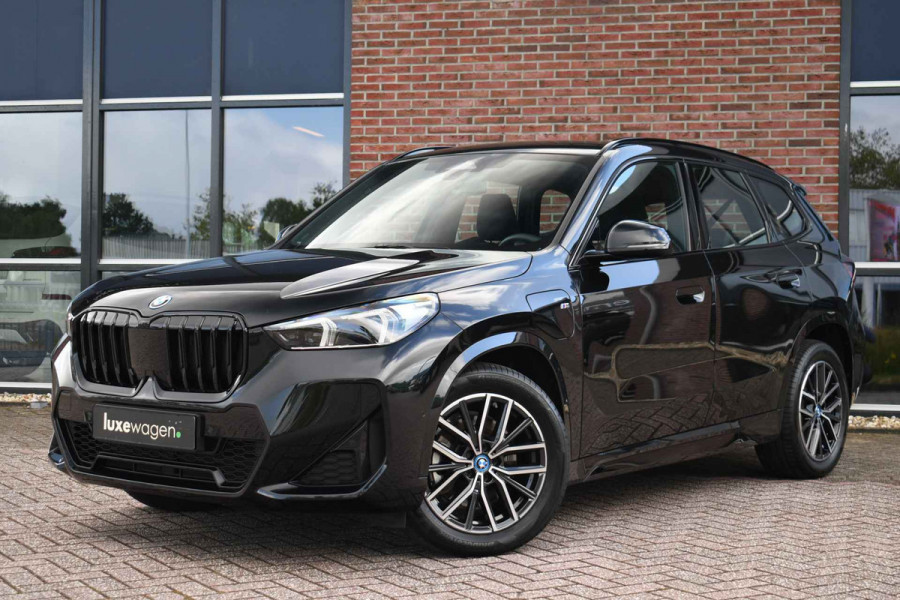 BMW X1 xDrive25e M-Sport Pano 360 HUD Adp-onderstel Shadowline