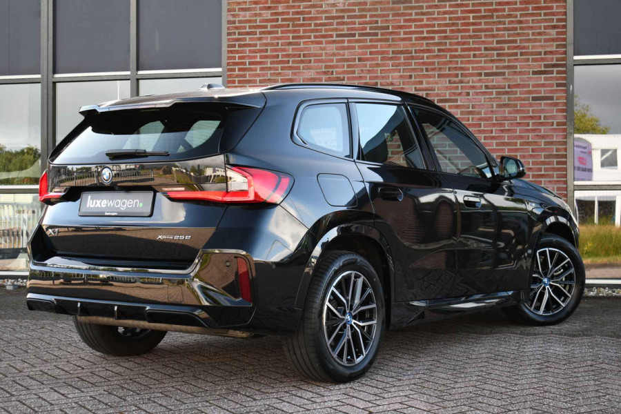 BMW X1 xDrive25e M-Sport Pano 360 HUD Adp-onderstel Shadowline
