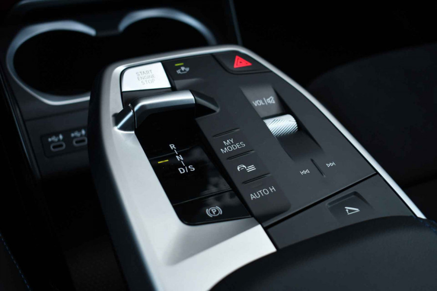 BMW X1 xDrive25e M-Sport Pano 360 HUD Adp-onderstel Shadowline