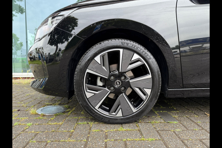 Opel Corsa 1.2 Edition Plus - Parkeerhulp - Winterpakket - Apple/Android -