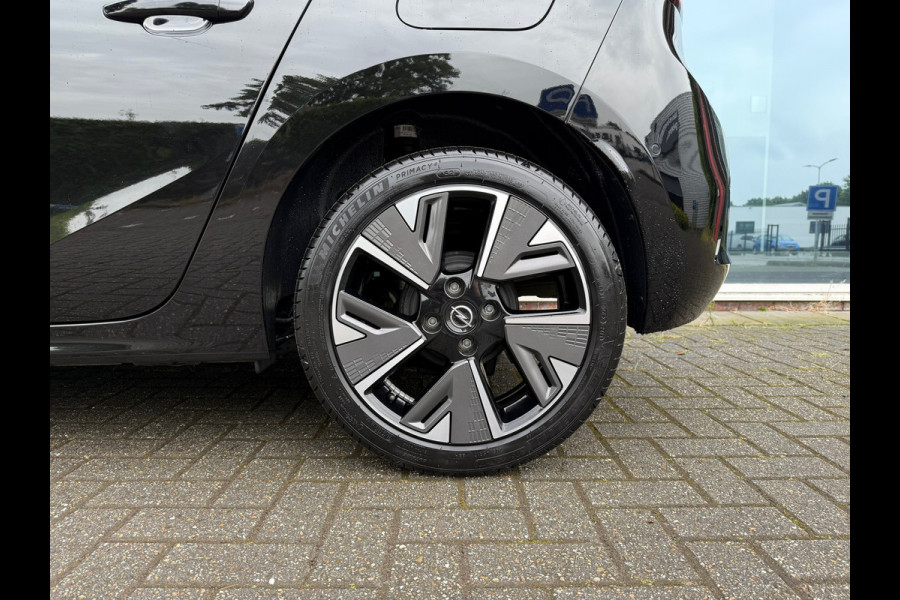 Opel Corsa 1.2 Edition Plus - Parkeerhulp - Winterpakket - Apple/Android -
