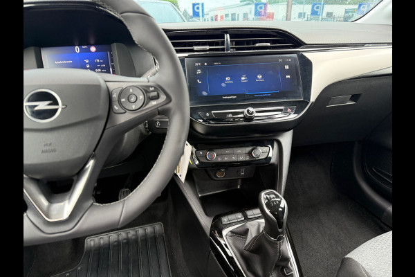 Opel Corsa 1.2 Edition Plus - Parkeerhulp - Winterpakket - Apple/Android -