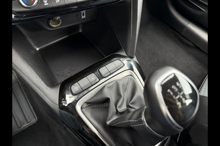 Opel Corsa 1.2 Edition Plus - Parkeerhulp - Winterpakket - Apple/Android -