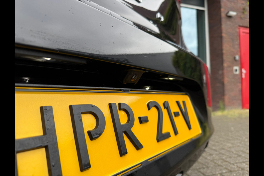 Opel Corsa 1.2 Edition Plus - Parkeerhulp - Winterpakket - Apple/Android -