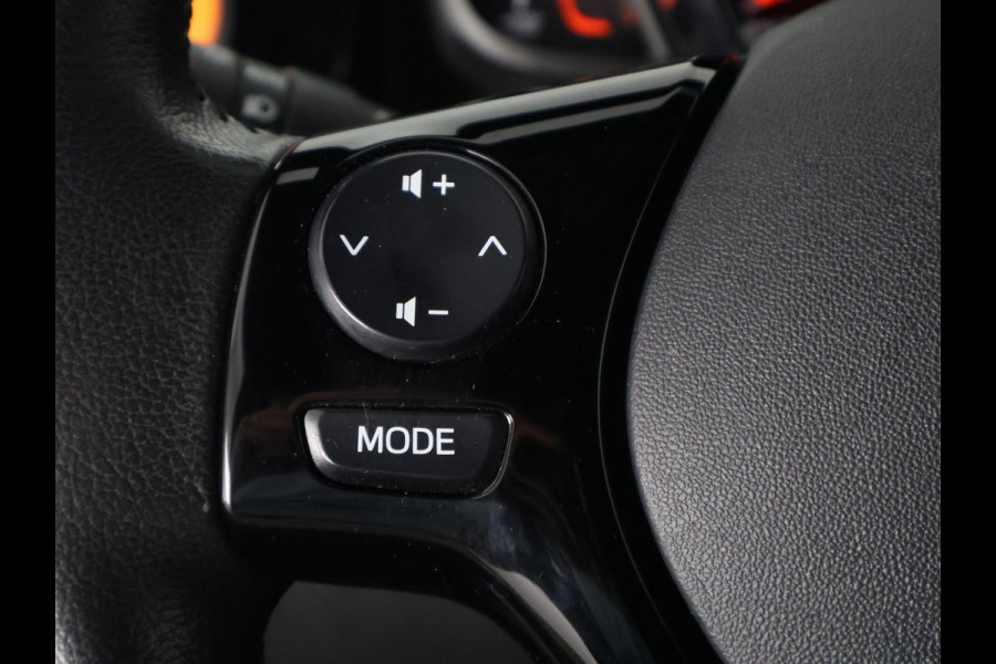 Toyota Aygo 1.0 VVT-i X-JBL Bi-Tone | JBL Premium Audio | Apple Carplay & AndroidAUTO | 1e eigenaar |