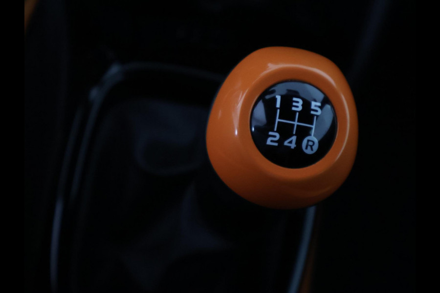 Toyota Aygo 1.0 VVT-i X-JBL Bi-Tone | JBL Premium Audio | Apple Carplay & AndroidAUTO | 1e eigenaar |