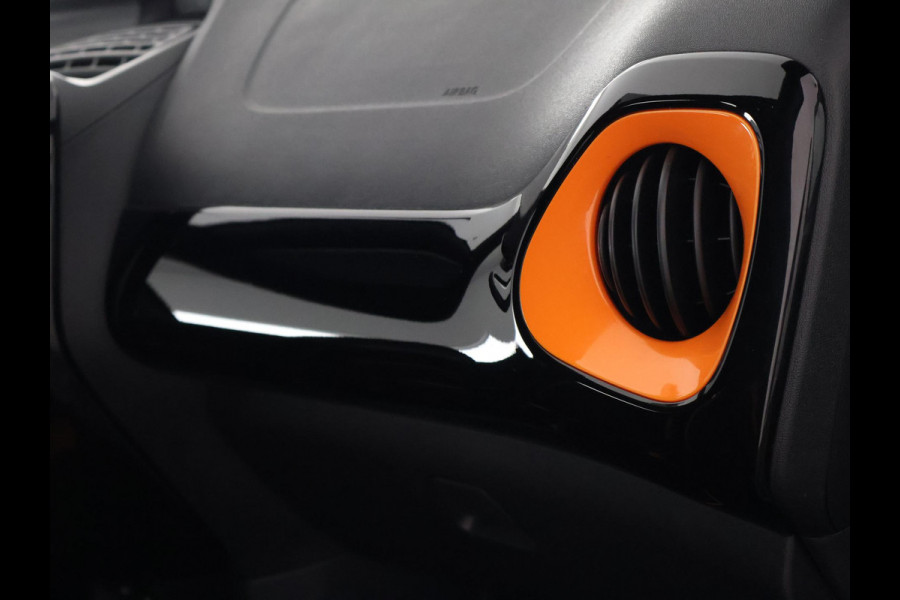 Toyota Aygo 1.0 VVT-i X-JBL Bi-Tone | JBL Premium Audio | Apple Carplay & AndroidAUTO | 1e eigenaar |