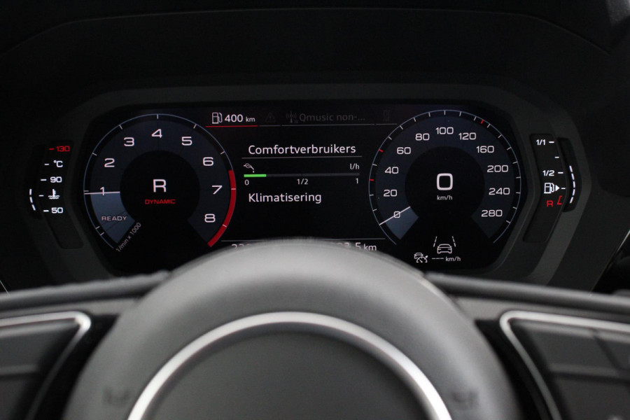 Audi A3 Sportback 35 TFSI 150pk S-Tronic / Automaat Business Edition Audi A3 Sportback 35 TFSI 150pk S -Tronic Business Edition *** Nieuw Model *** | Navigatie | Climate control | Cruise control Adaptive | DAB | Digitale Cockpit | Lichtmetalen velgen | Parkeer sensoren | Stoelverwarming