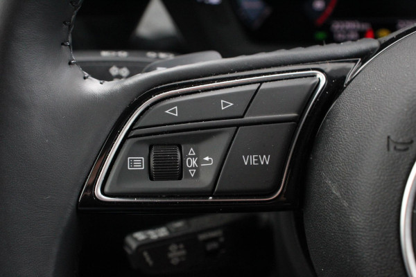 Audi A3 Sportback 35 TFSI 150pk S-Tronic / Automaat Business Edition Audi A3 Sportback 35 TFSI 150pk S -Tronic Business Edition *** Nieuw Model *** | Navigatie | Climate control | Cruise control Adaptive | DAB | Digitale Cockpit | Lichtmetalen velgen | Parkeer sensoren | Stoelverwarming