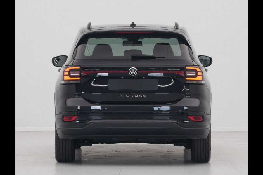 Volkswagen T-Cross 1.0 TSI 110pk R-Line Navi via App Camera Side Assist Clima 340