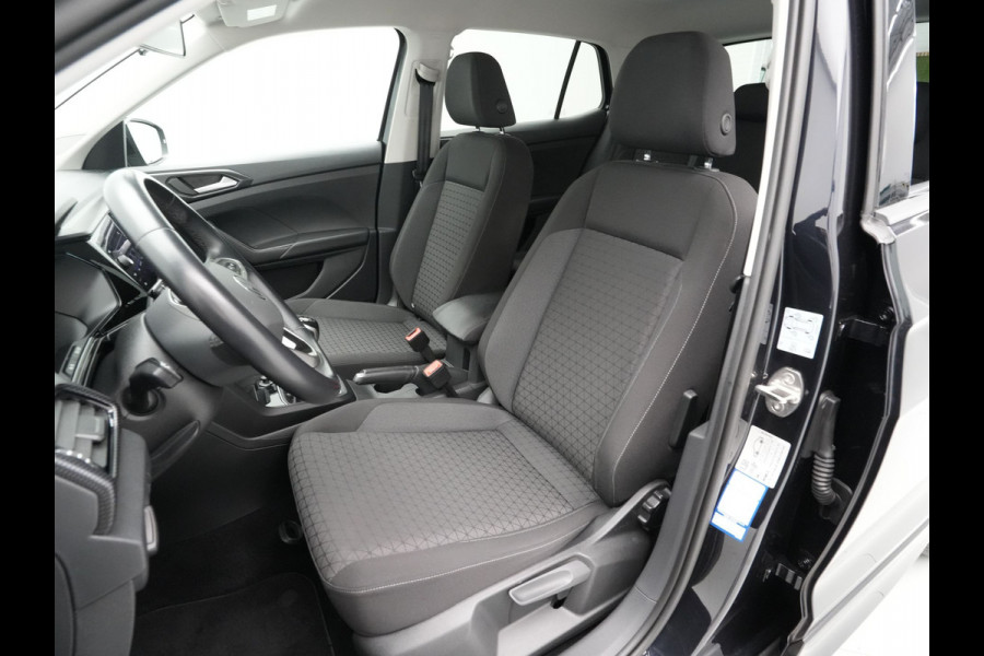 Volkswagen T-Cross 1.0 TSI 110pk R-Line Navi via App Camera Side Assist Clima 340