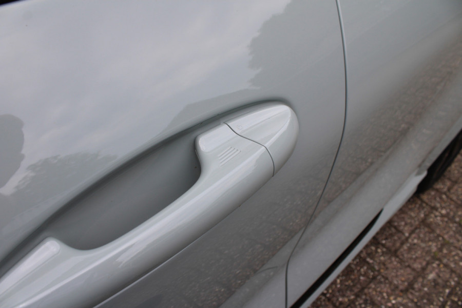 Ford Puma 1.0 EcoBoost Hybrid ST-Line X | Nieuw model | Trekhaak | BLIS | Carplay | Camera  | Adaptieve cruise